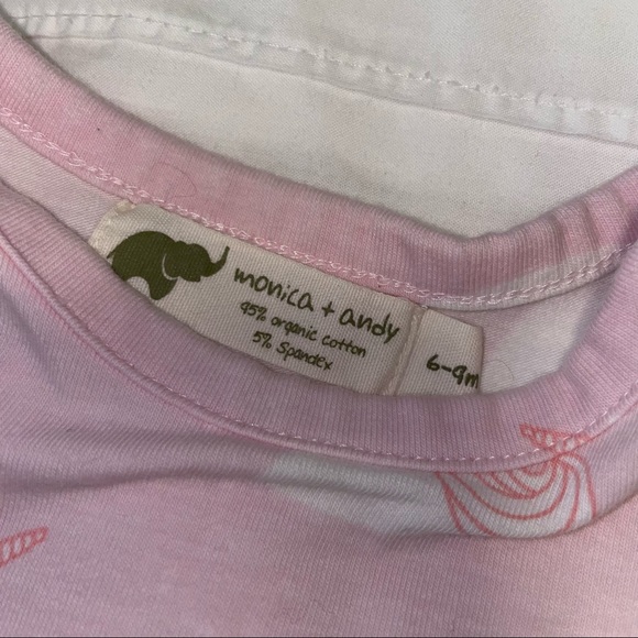 Monica & Andy unicorn onesie 6-9M - Picture 4 of 6